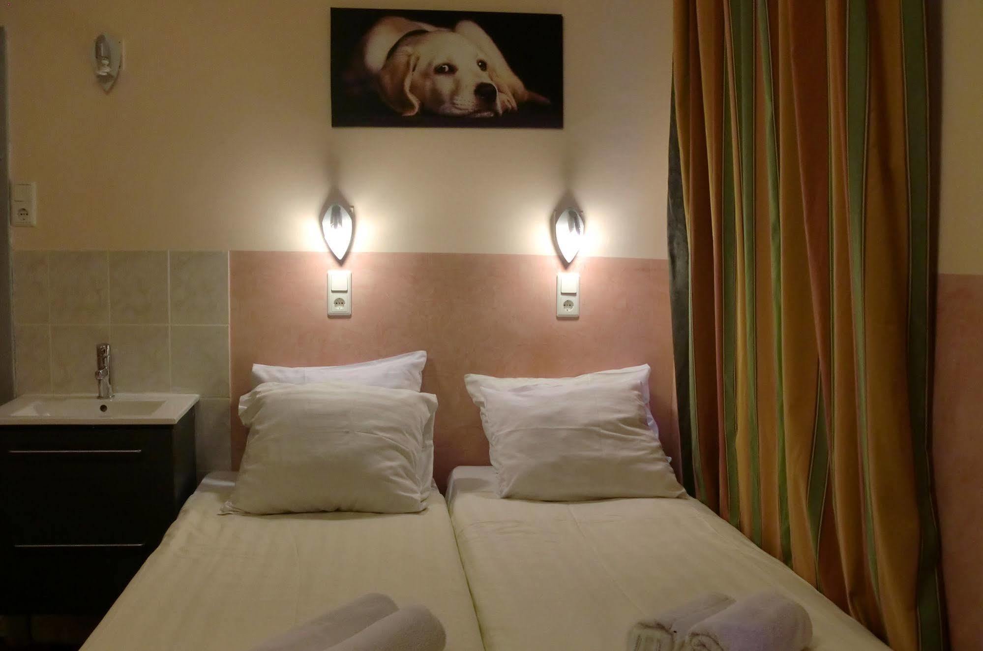 Budget Hotel Neutraal Amsterdam Eksteriør bilde